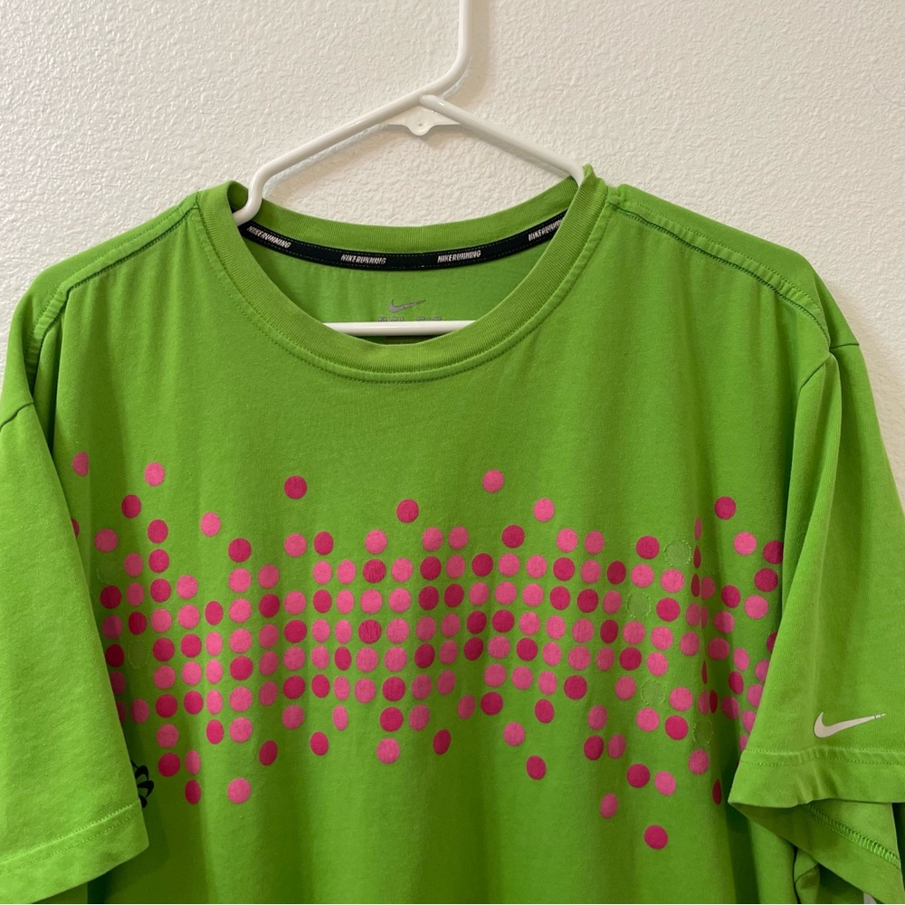 Nike dri fit running shirt green 2xl - Picture 2 of 4